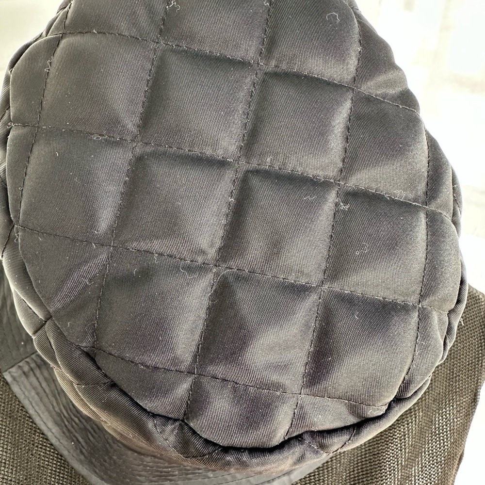 Celine black quilted nylon bucket hat white Celine Paris letters logo Medium - Picture 5 of 14
